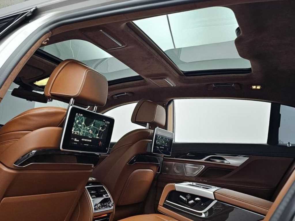 BMW 7시리즈 7시리즈 (G11) M760Li xDrive 이미지 15