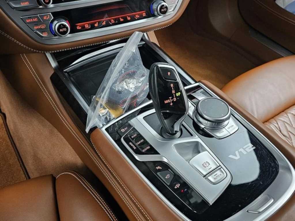 BMW 7시리즈 7시리즈 (G11) M760Li xDrive 이미지 16
