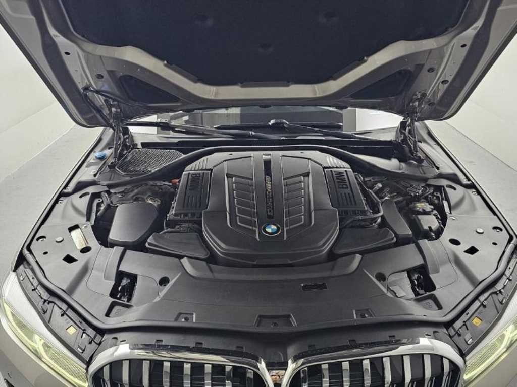 BMW 7시리즈 7시리즈 (G11) M760Li xDrive 이미지 19