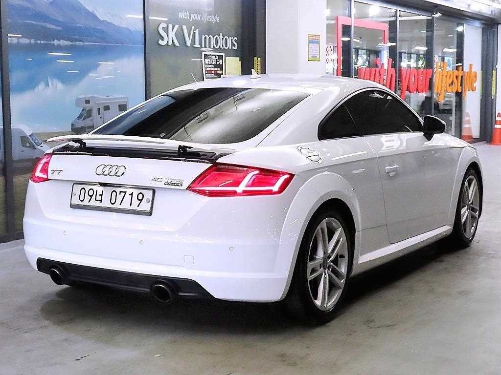 아우디 TT TT (8S) 쿠페 45 TFSI 콰트로 이미지 4