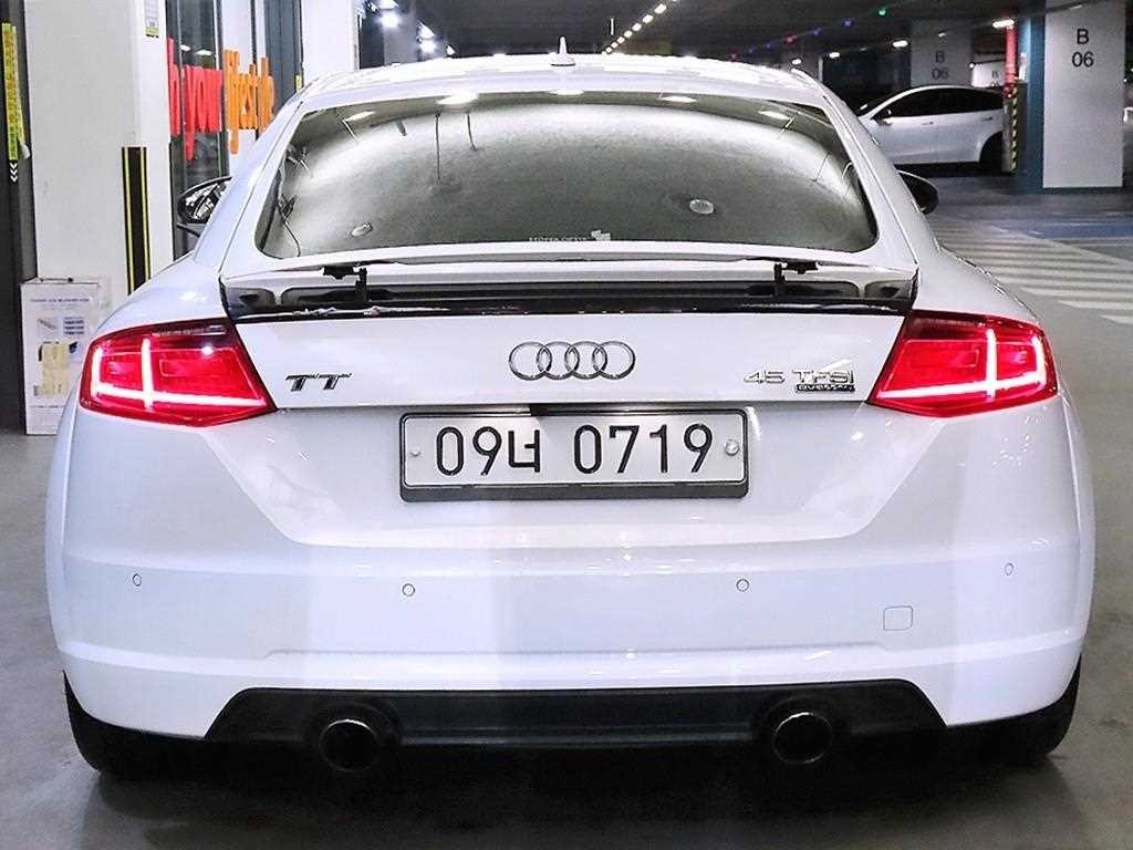 아우디 TT TT (8S) 쿠페 45 TFSI 콰트로 이미지 5