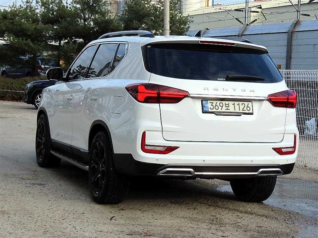 KG모빌리티(쌍용) 렉스턴 올 뉴 렉스턴 (Y450) 디젤 2.2 4WD 더 블랙 이미지 3