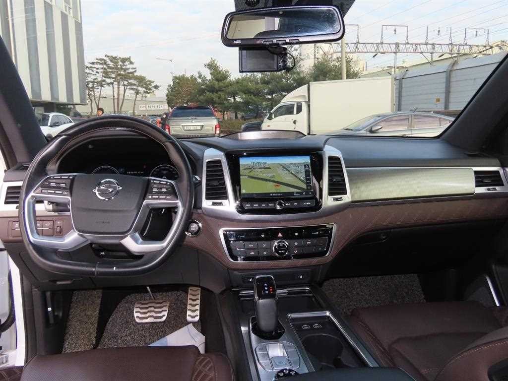 KG모빌리티(쌍용) 렉스턴 올 뉴 렉스턴 (Y450) 디젤 2.2 4WD 더 블랙 이미지 7