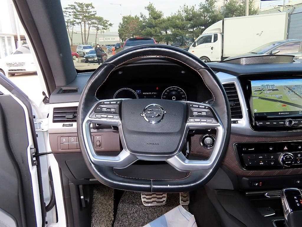 KG모빌리티(쌍용) 렉스턴 올 뉴 렉스턴 (Y450) 디젤 2.2 4WD 더 블랙 이미지 8