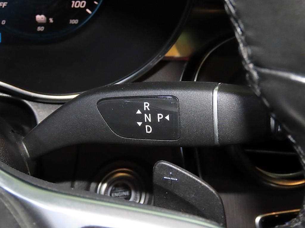 벤츠 GLC 클래스 GLC클래스 X253 GLC 300 e 4MATIC 쿠페 이미지 13