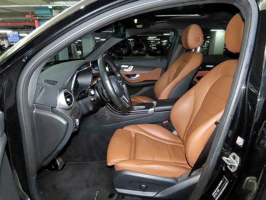 벤츠 GLC 클래스 GLC클래스 X253 GLC 300 e 4MATIC 쿠페 이미지 6