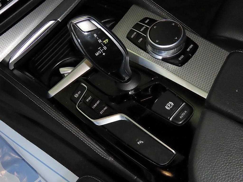 BMW 5시리즈 5시리즈 (G30) 520d M 스포츠 스페셜 에디션 이미지 12