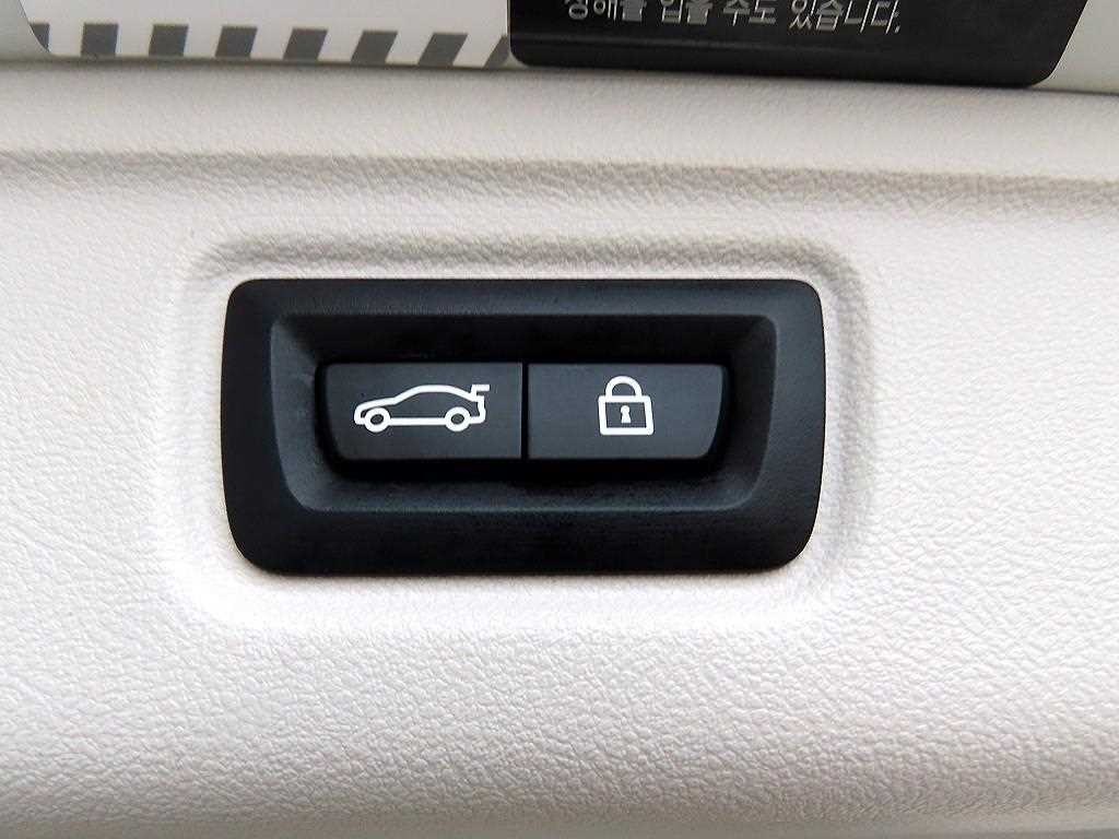 BMW 3시리즈 3시리즈 (G20) 320i 투어링 럭셔리 이미지 15