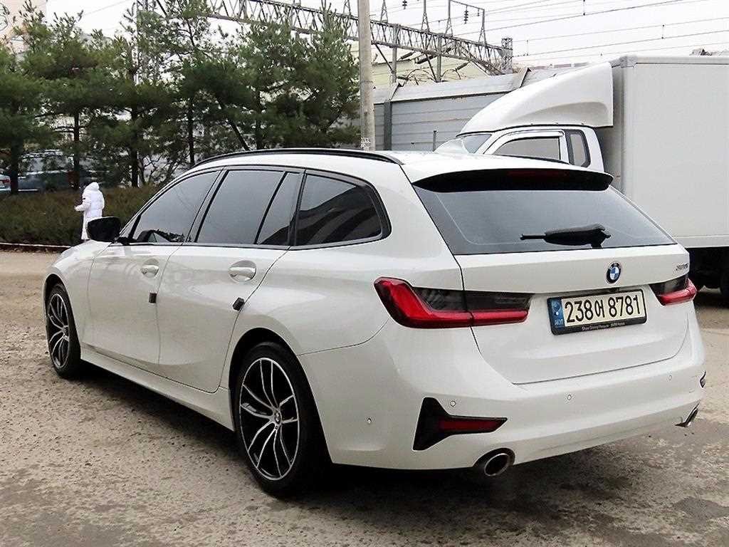 BMW 3시리즈 3시리즈 (G20) 320i 투어링 럭셔리 이미지 3