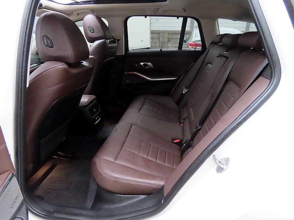 BMW 3시리즈 3시리즈 (G20) 320i 투어링 럭셔리 이미지 6