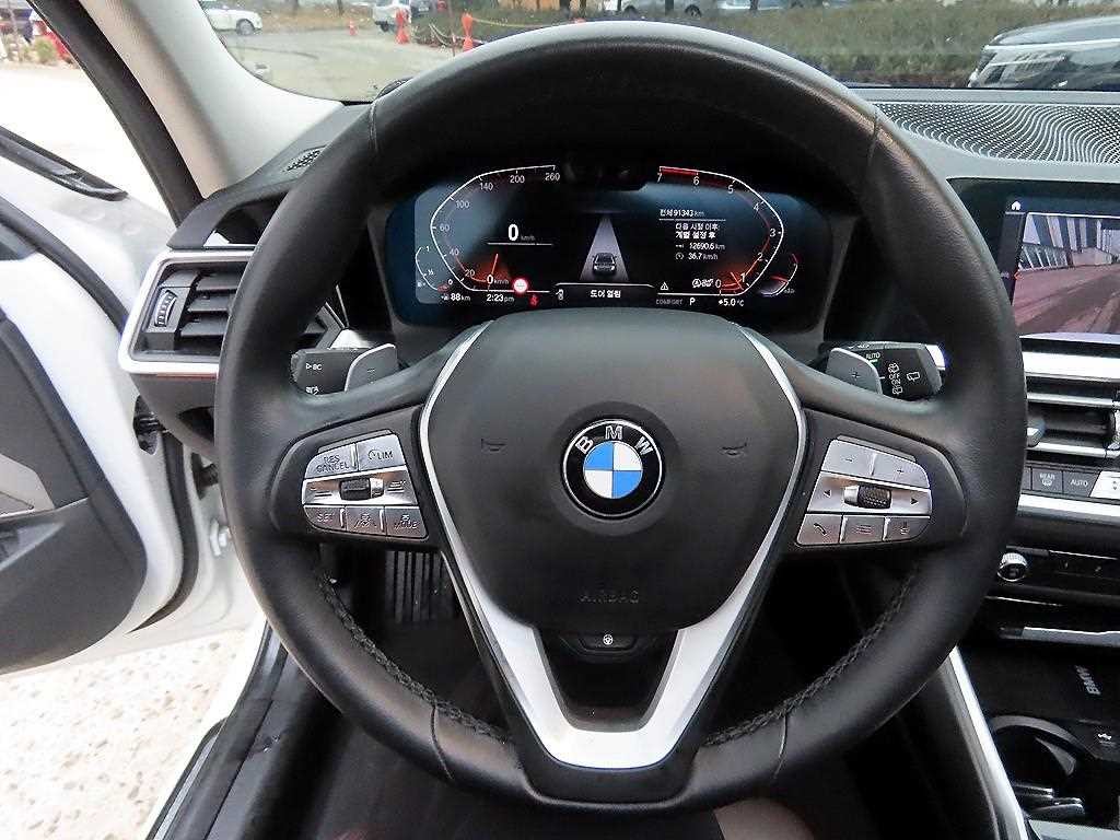 BMW 3시리즈 3시리즈 (G20) 320i 투어링 럭셔리 이미지 8