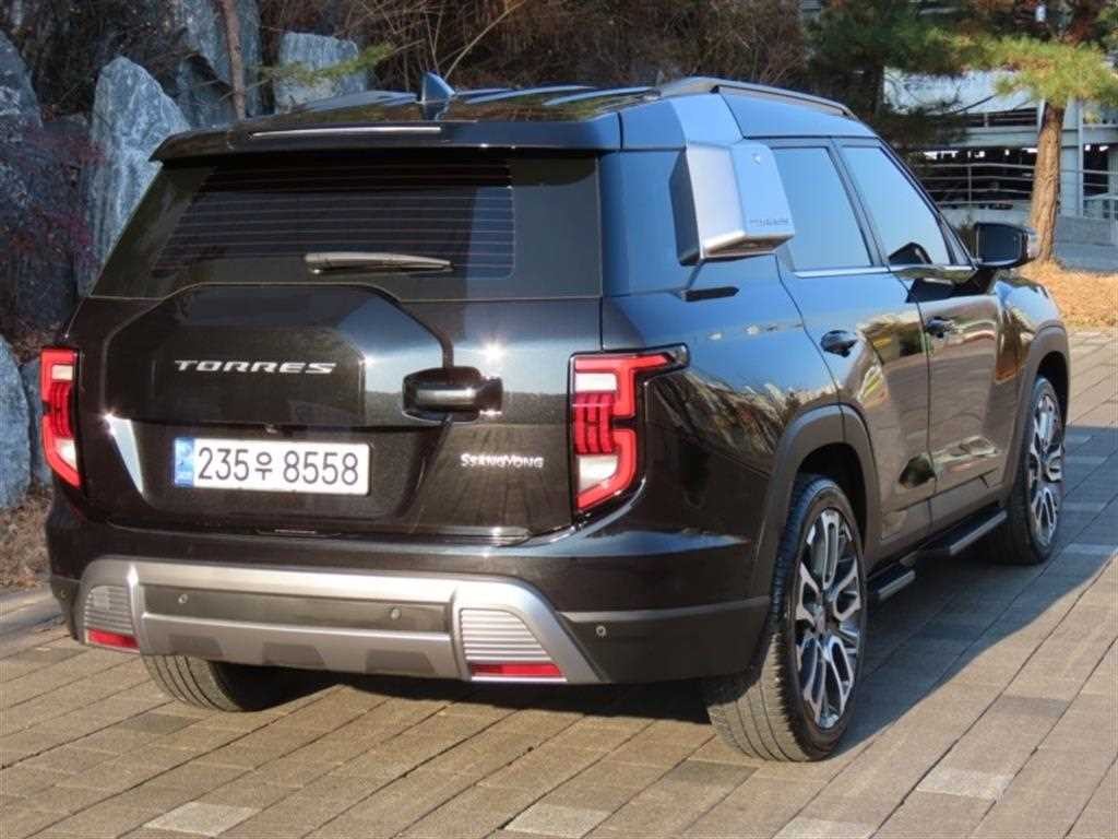 KG모빌리티(쌍용) 토레스 1.5 GDI-T 4WD 이미지 3