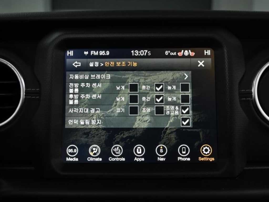 지프 랭글러 랭글러 (JL) 2.0 오버랜드 4xe 4도어 파워 탑 이미지 17