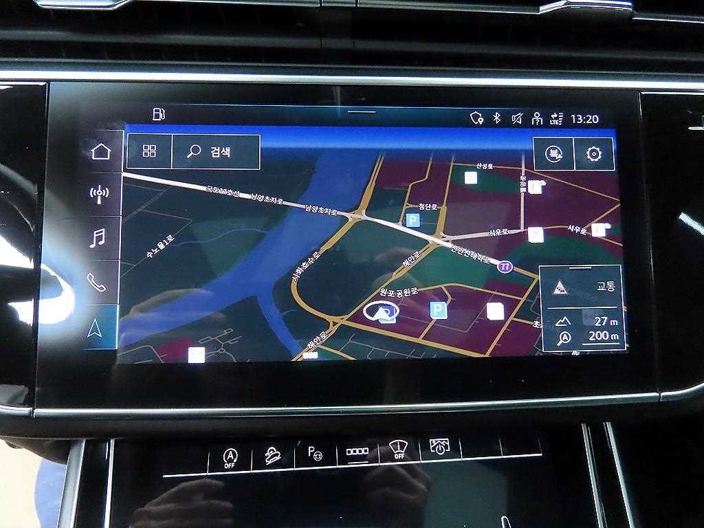 아우디 Q8 45 TDI 콰트로 프리미엄 이미지 14