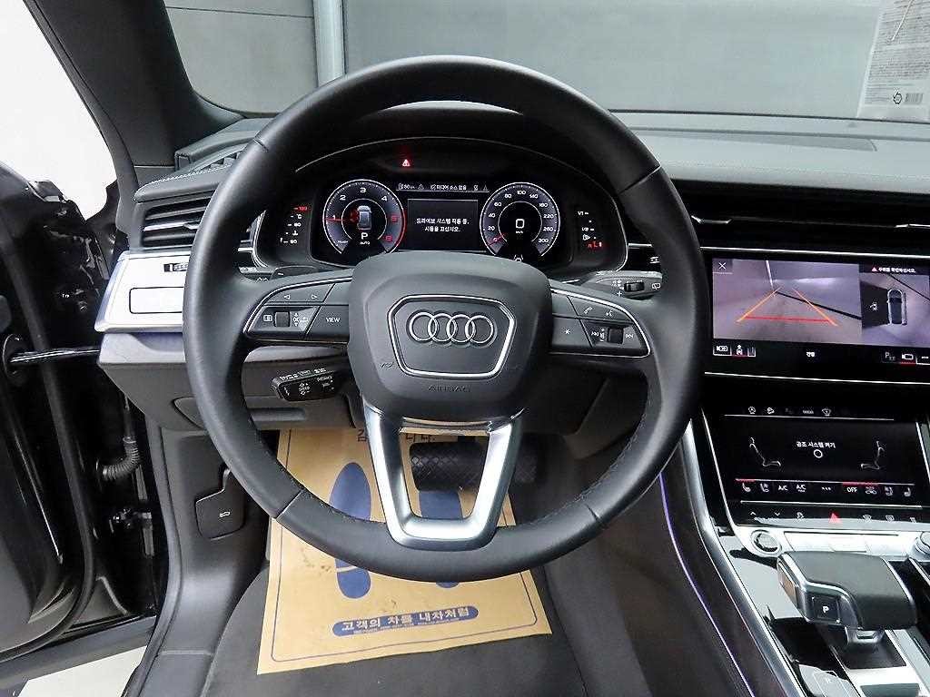 아우디 Q8 45 TDI 콰트로 프리미엄 이미지 9