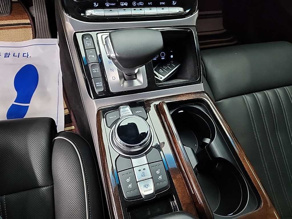 제네시스 EQ900 5.0 GDI AWD 리무진 프레스티지 이미지 8