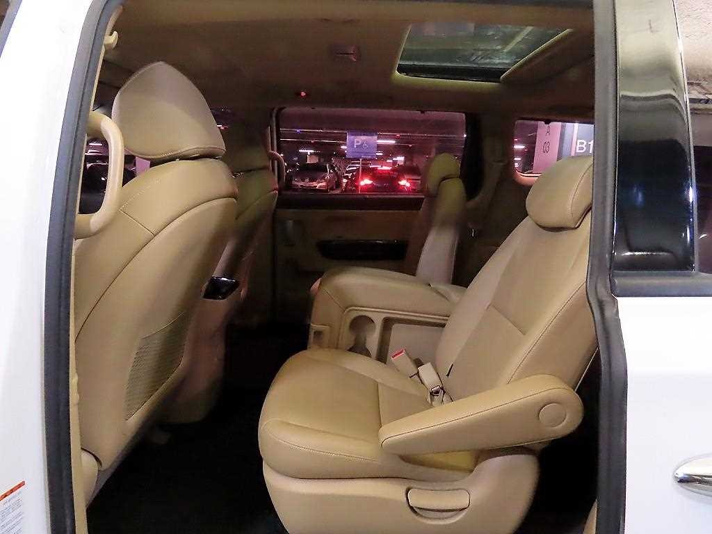 기아 카니발 올 뉴 카니발 디젤 11인승 프레스티지 이미지 7