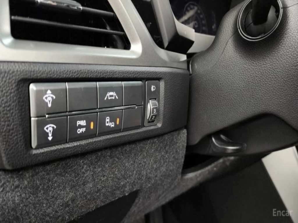 KG모빌리티(쌍용) 코란도 뷰티풀코란도 2WD 가솔린 1.5 C7 이미지 15