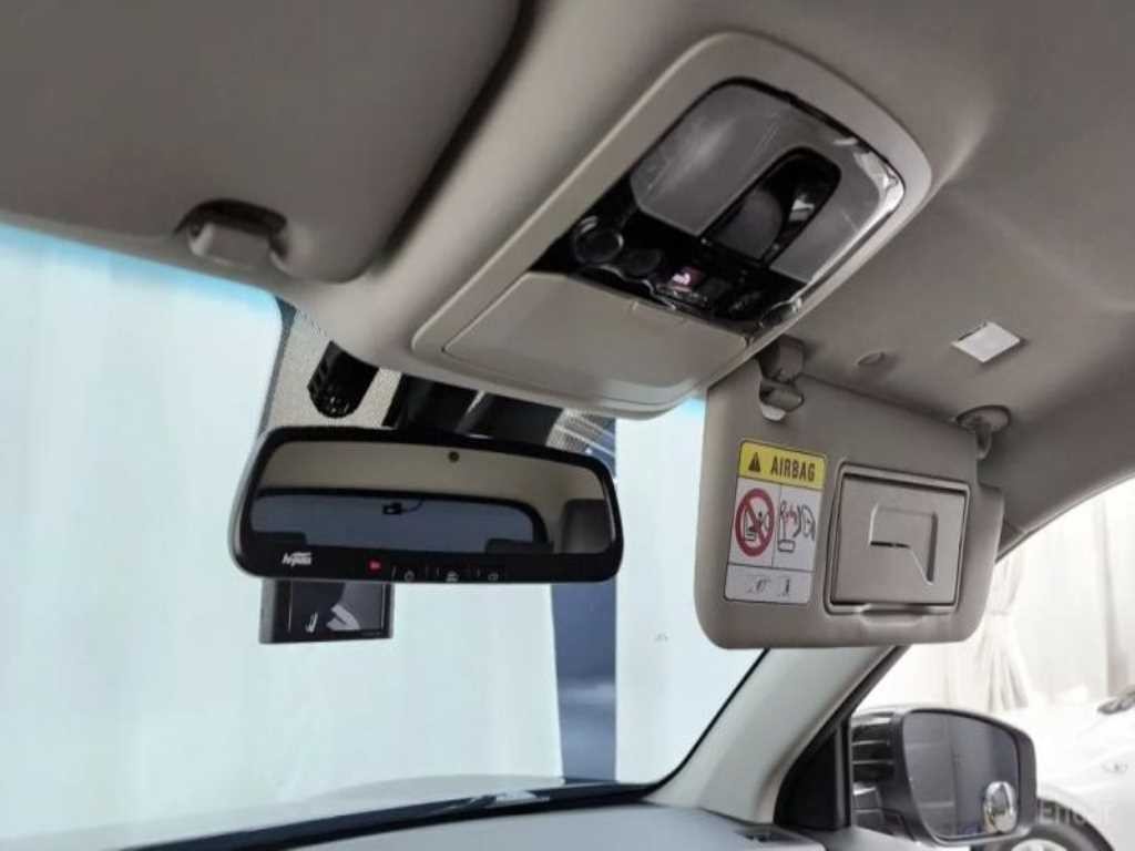 KG모빌리티(쌍용) 코란도 뷰티풀코란도 2WD 가솔린 1.5 C7 이미지 16