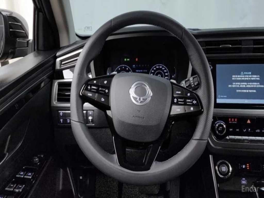 KG모빌리티(쌍용) 코란도 뷰티풀코란도 2WD 가솔린 1.5 C7 이미지 8