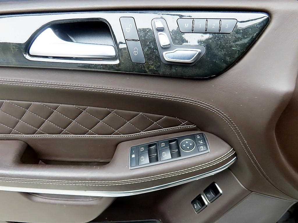 벤츠 GLS 클래스 GLS클래스 X166 GLS500 4MATIC 이미지 11