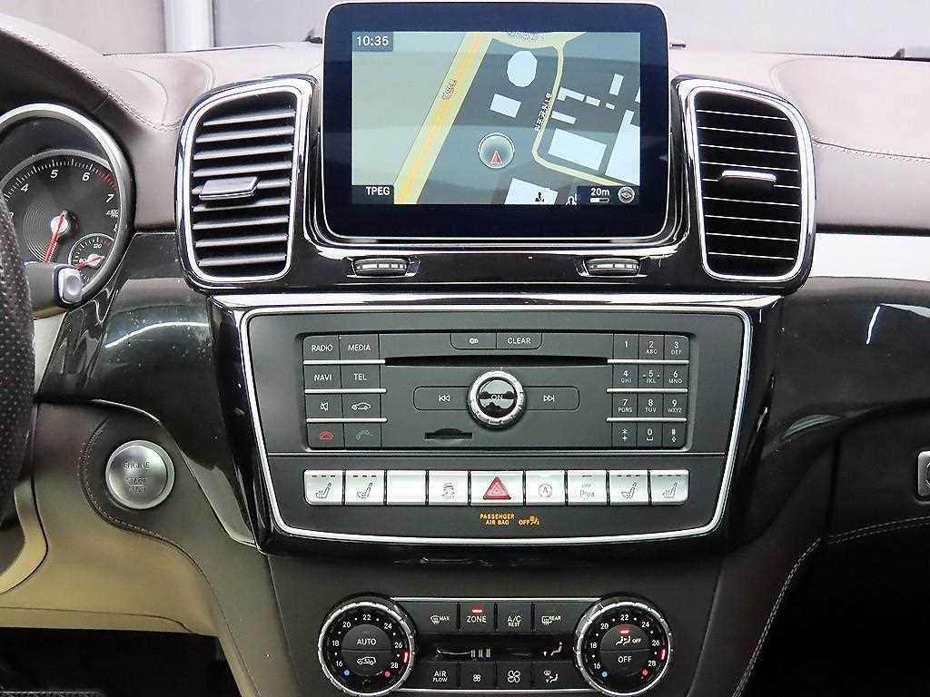 벤츠 GLS 클래스 GLS클래스 X166 GLS500 4MATIC 이미지 12