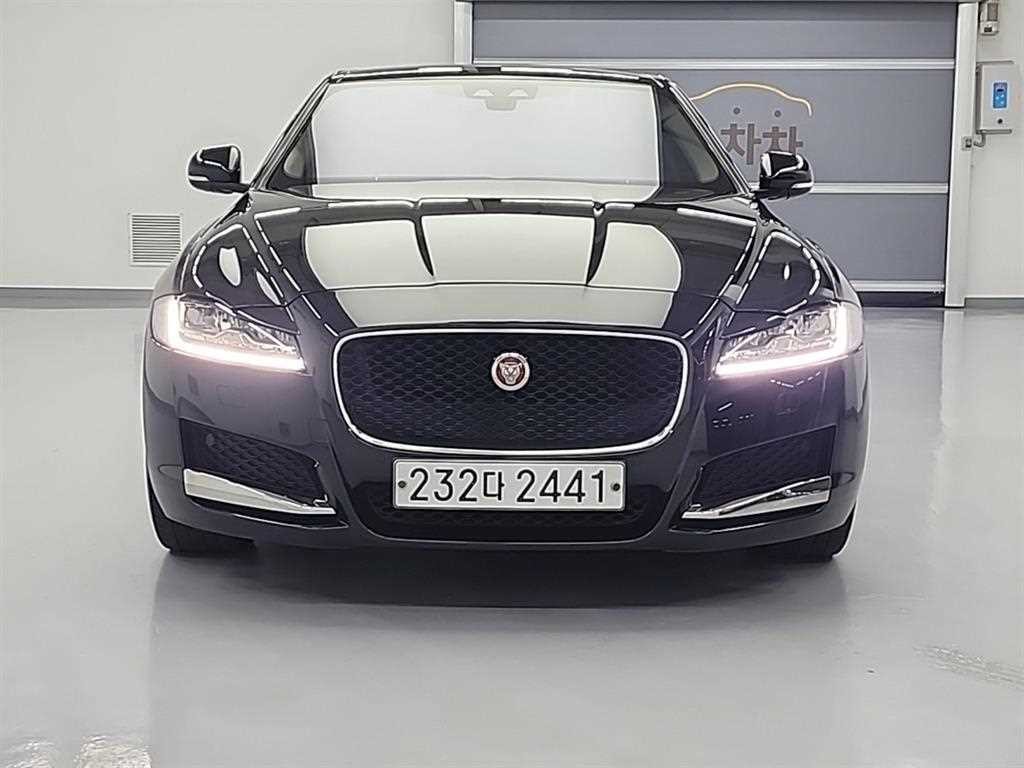 재규어 XF XF(X260) 2.0D 포트폴리오 이미지 2