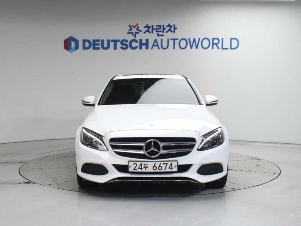 벤츠 C 클래스 C클래스 W205 C220 d 4MATIC 이미지 3