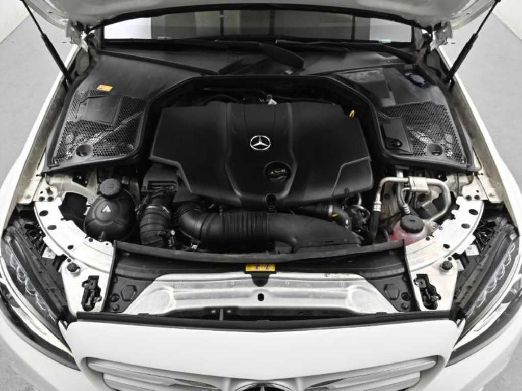 벤츠 C 클래스 C클래스 W205 C220 d 4MATIC 이미지 6