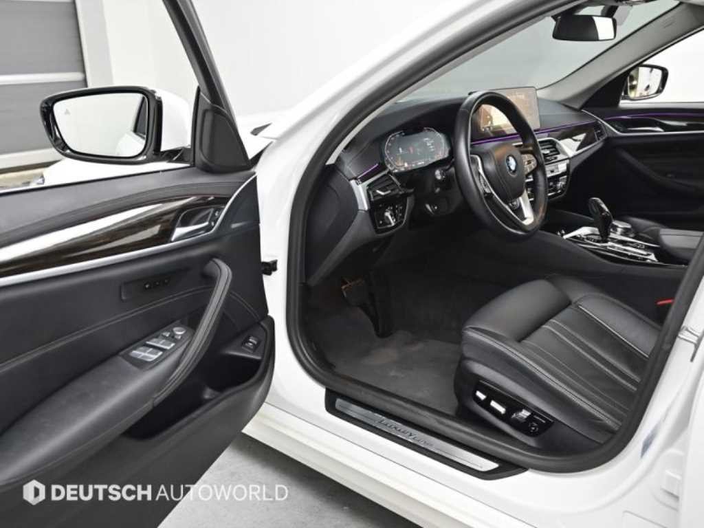 BMW 5시리즈 5시리즈 (G30) 520i 럭셔리 이미지 11