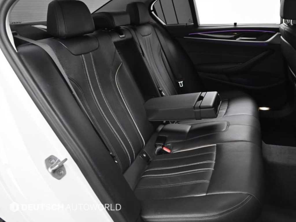 BMW 5시리즈 5시리즈 (G30) 520i 럭셔리 이미지 12