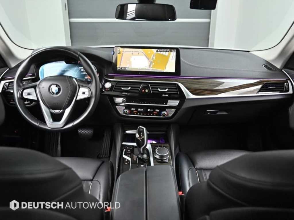 BMW 5시리즈 5시리즈 (G30) 520i 럭셔리 이미지 7