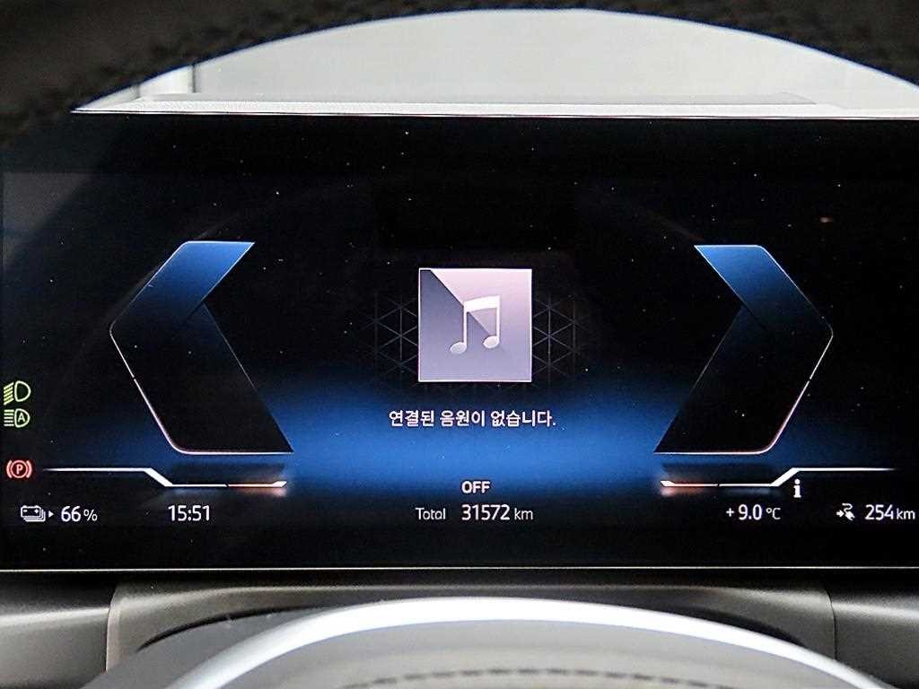 BMW i4 eDrive 40 M 스포츠 프로 이미지 8