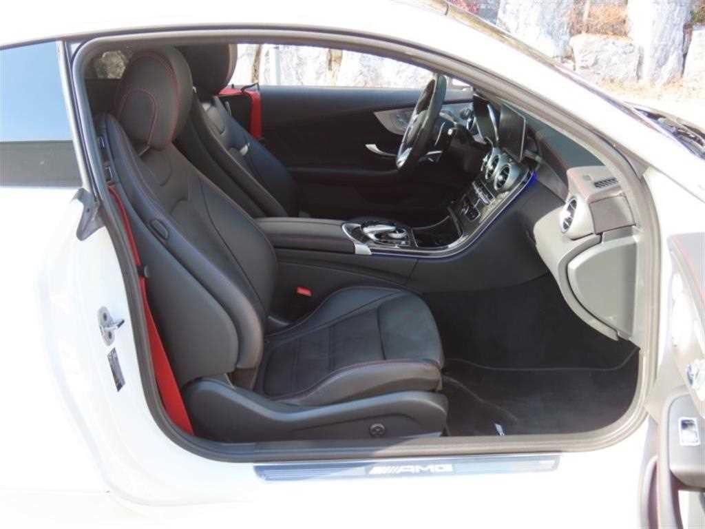 벤츠 C 클래스 C클래스 W205 C43 AMG 4MATIC 쿠페 이미지 15