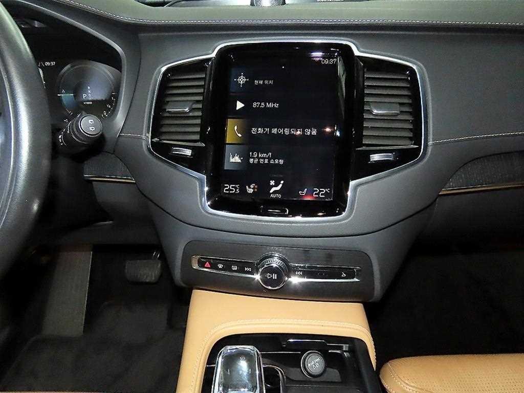 볼보 XC90 XC90 2세대 2.0 T8 AWD 인스크립션 이미지 11