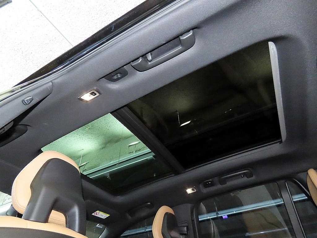 볼보 XC90 XC90 2세대 2.0 T8 AWD 인스크립션 이미지 15