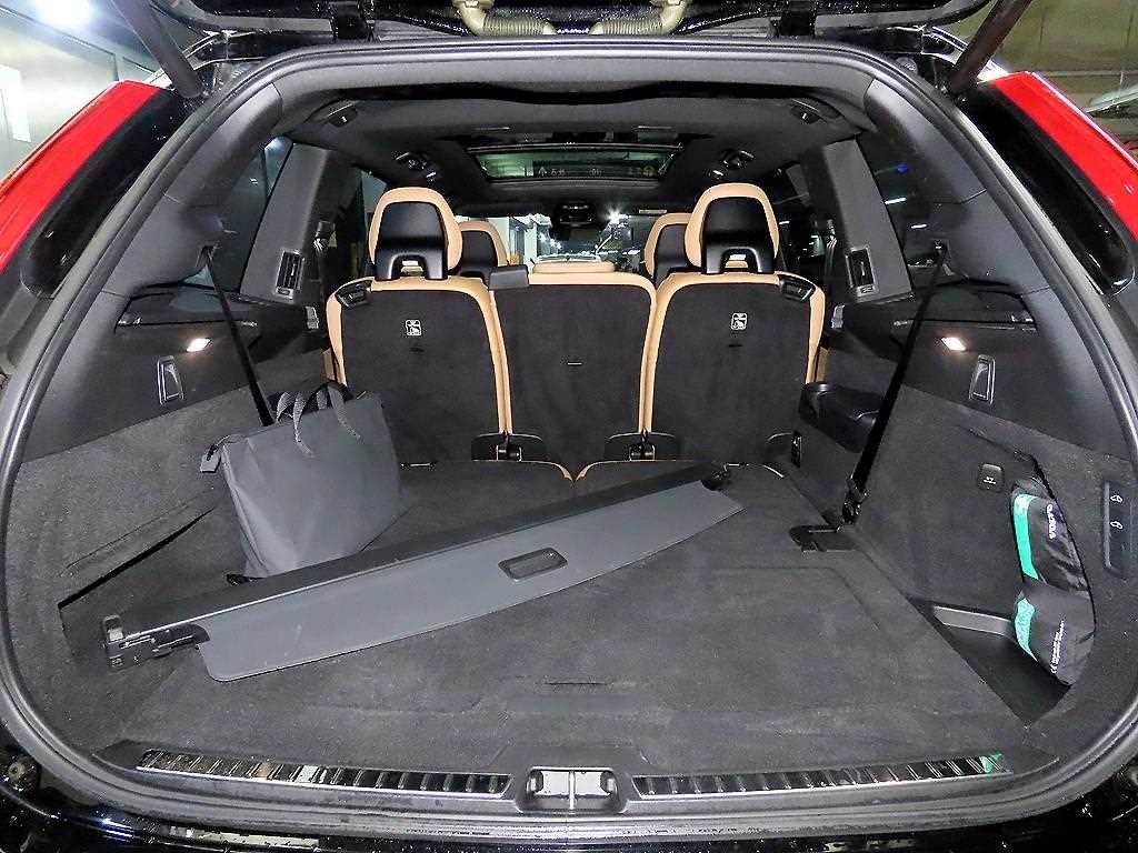 볼보 XC90 XC90 2세대 2.0 T8 AWD 인스크립션 이미지 16