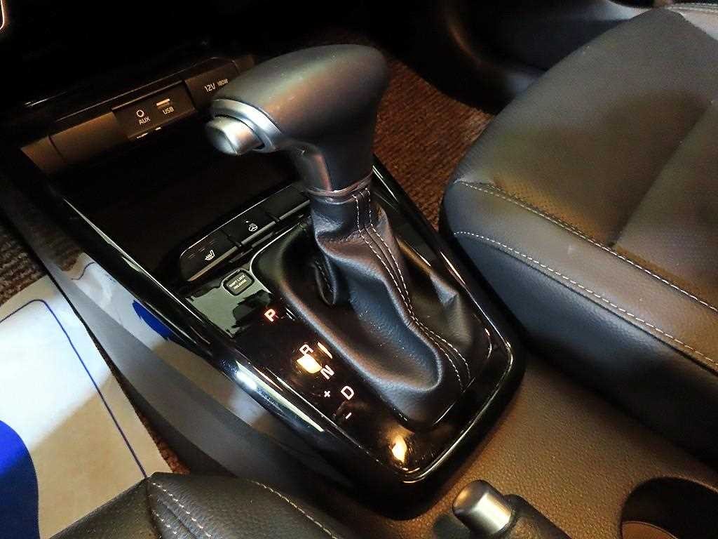 기아 스토닉 디젤 1.6 디럭스 이미지 12