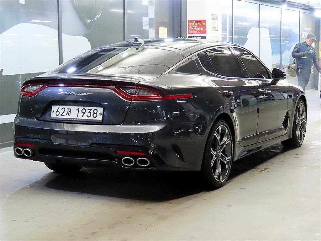 기아 스팅어 가솔린 2.0 터보 2WD 플래티넘 이미지 4