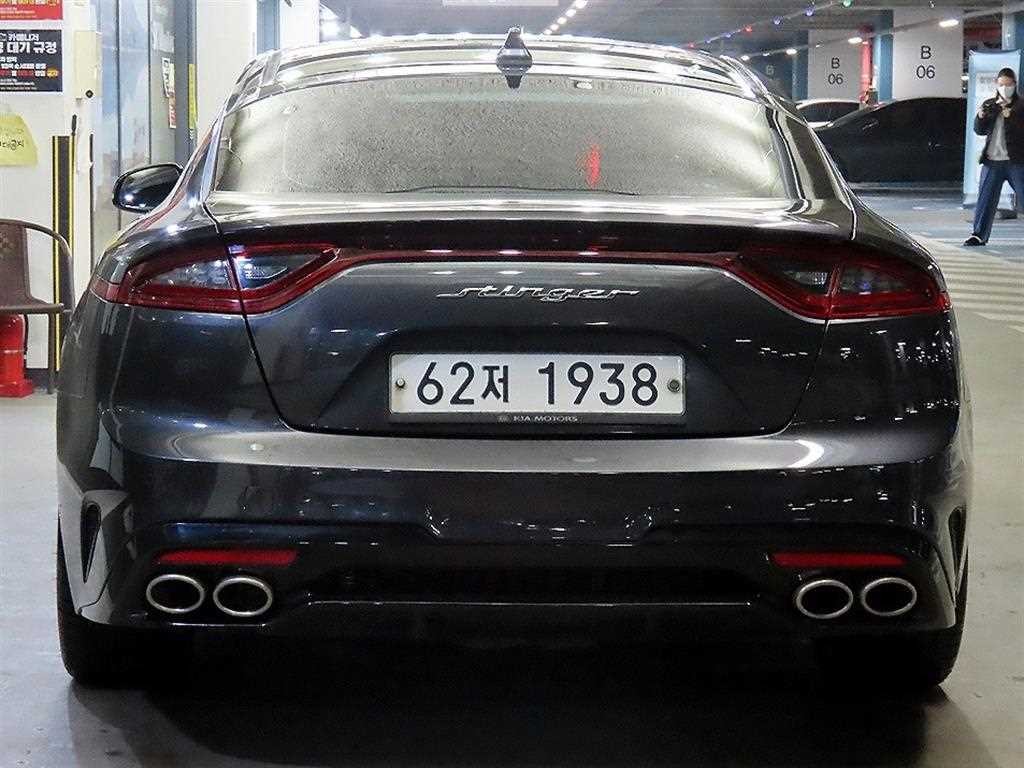 기아 스팅어 가솔린 2.0 터보 2WD 플래티넘 이미지 5