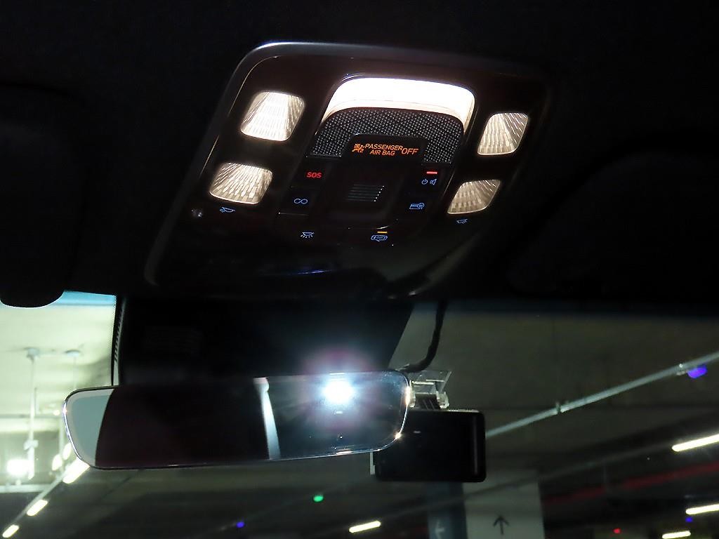 제네시스 GV70 2.5T 가솔린 2WD 스포츠 이미지 14