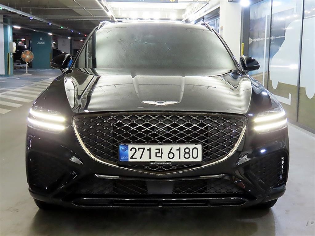 제네시스 GV70 2.5T 가솔린 2WD 스포츠 이미지 2