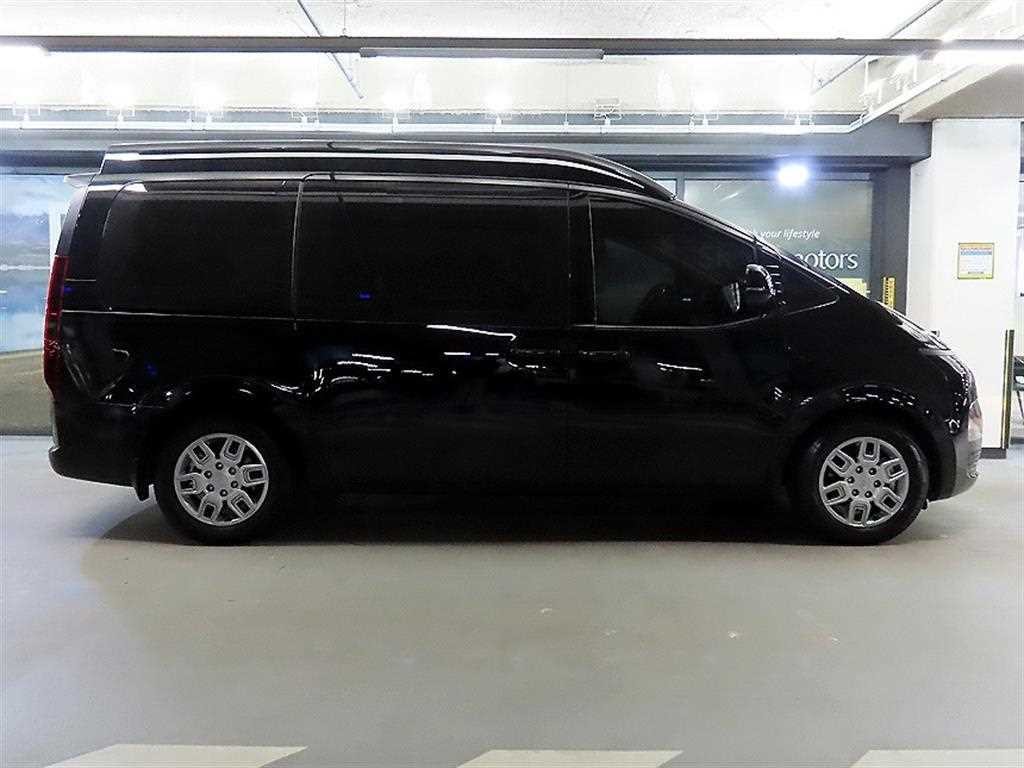 현대 스타리아 4WD 디젤 투어러 모던 11인승 이미지 4