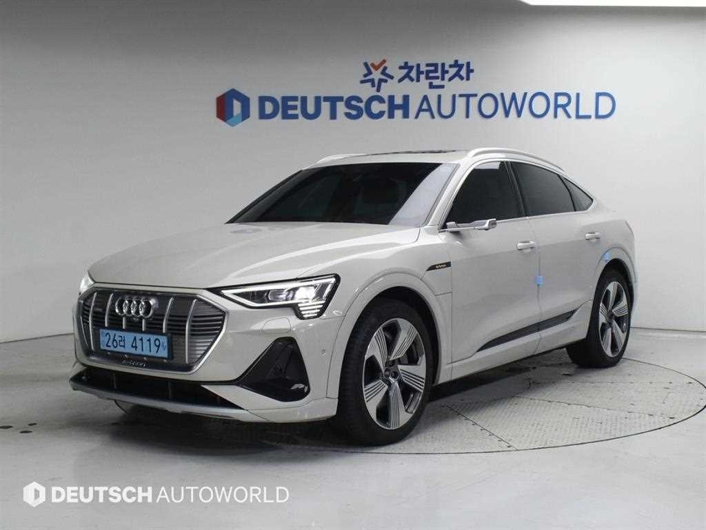 아우디 e-트론 55 콰트로 스포트백 이미지 1