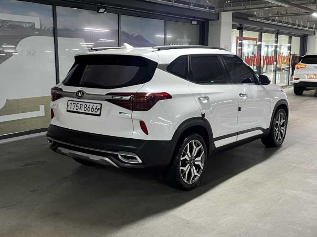 기아 셀토스 디젤 1.6 2WD 노블레스 이미지 4