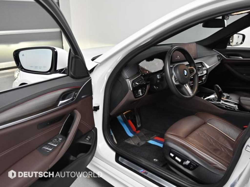 BMW 5시리즈 5시리즈 (G30) 523d M 스포츠 이미지 11
