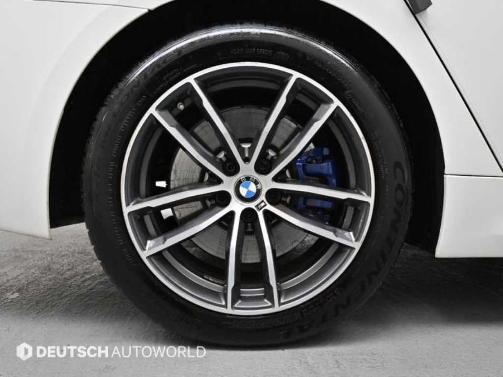 BMW 5시리즈 5시리즈 (G30) 523d M 스포츠 이미지 5