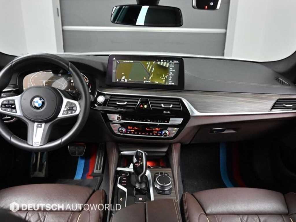 BMW 5시리즈 5시리즈 (G30) 523d M 스포츠 이미지 7
