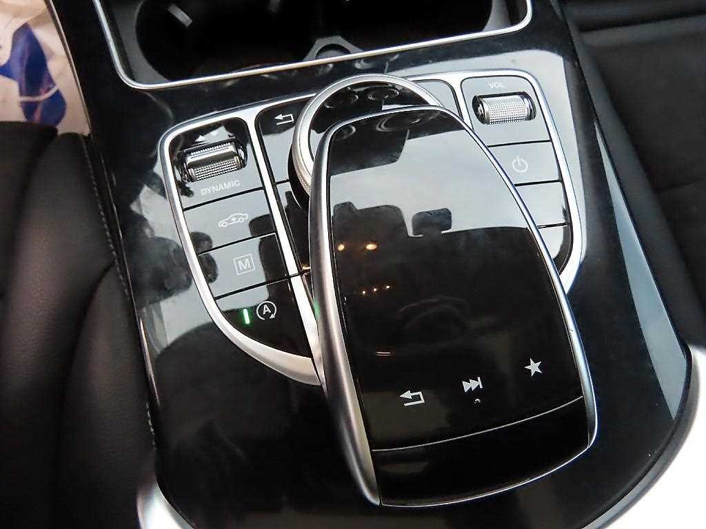 벤츠 GLC 클래스 GLC클래스 X253 GLC 300 4MATIC AMG LINE 이미지 12