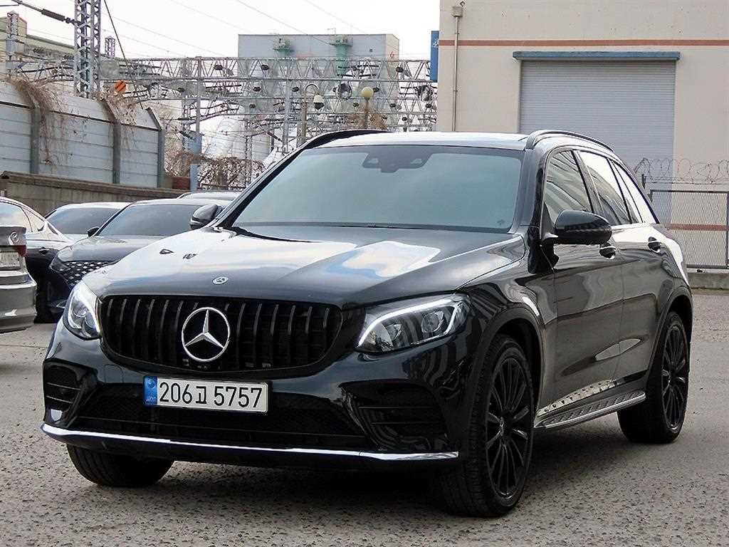 벤츠 GLC 클래스 GLC클래스 X253 GLC 300 4MATIC AMG LINE 이미지 2